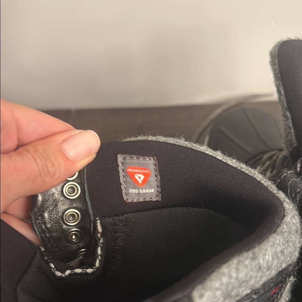 L.L. Bean Black and Gray Strom Chaser boots - Picture 5 of 6